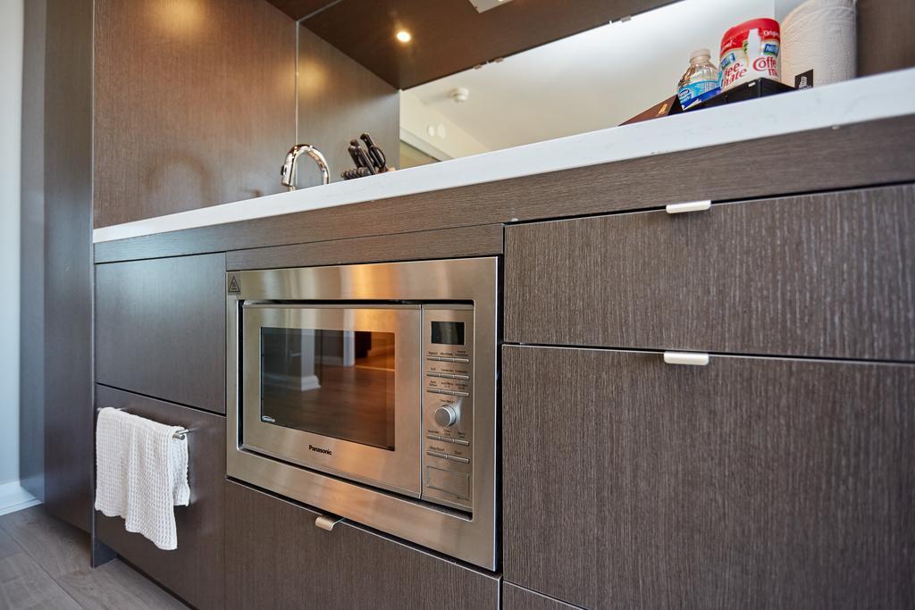Atlas Suites - Yorkville Furnished Apartments Toronto Room photo