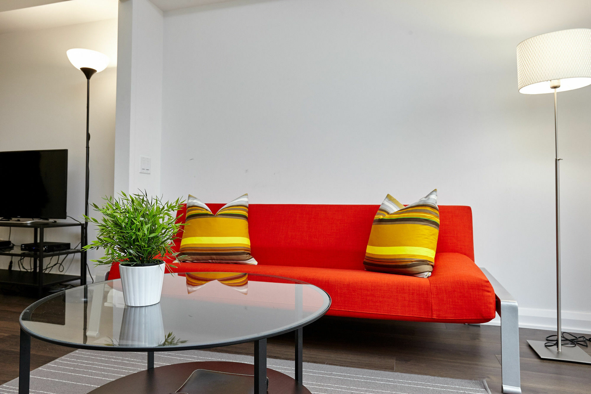 Atlas Suites - Yorkville Furnished Apartments Toronto Exterior photo