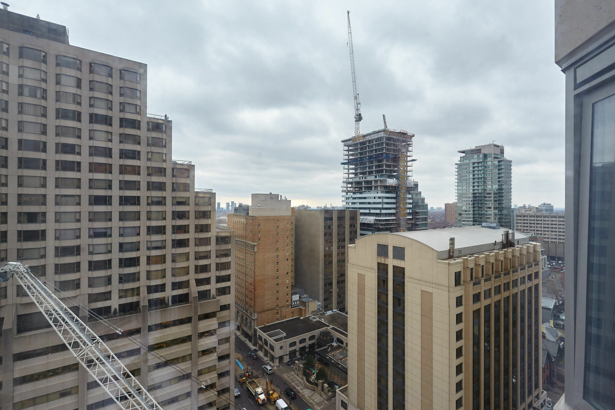 Atlas Suites - Yorkville Furnished Apartments Toronto Exterior photo