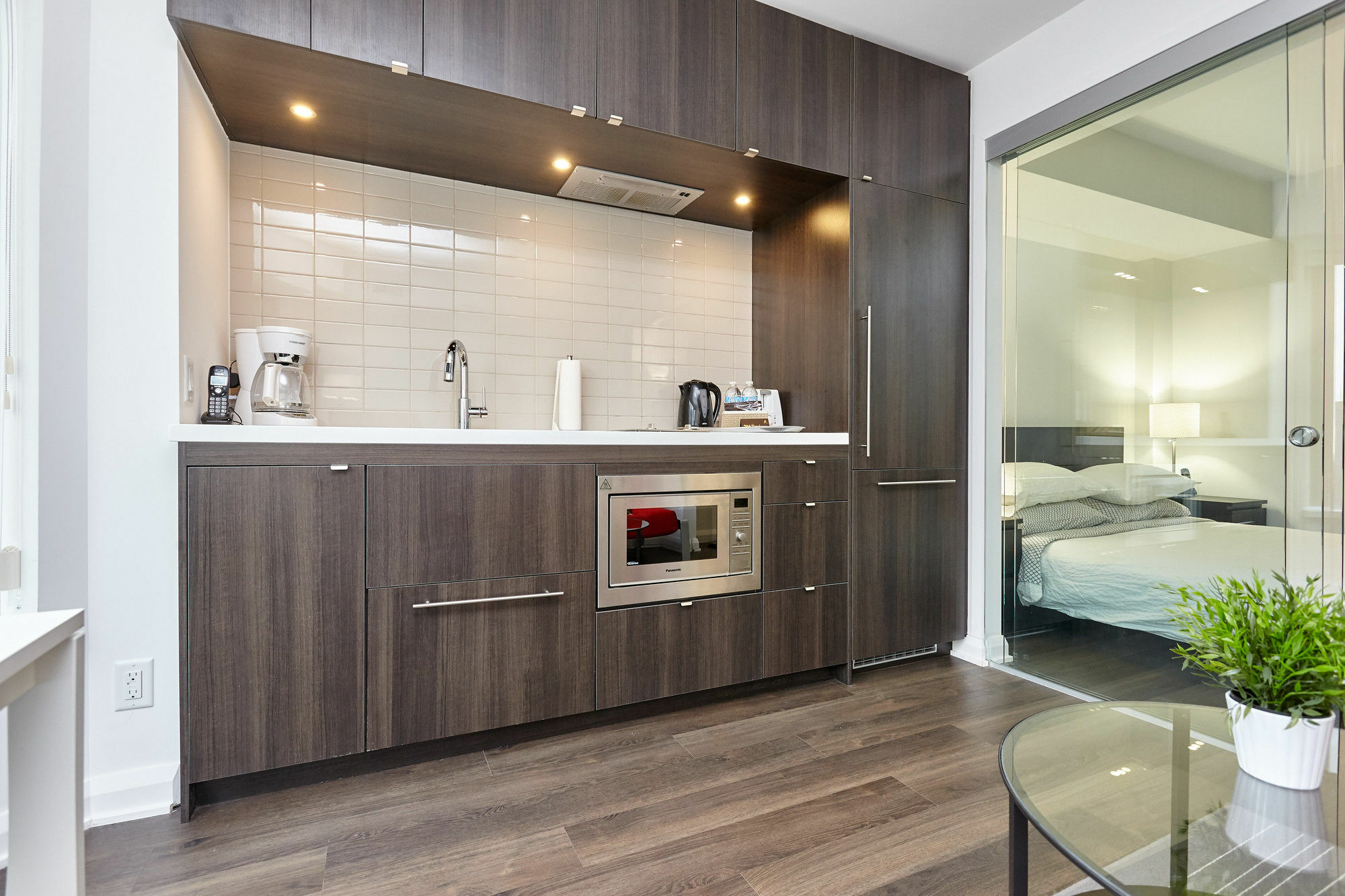 Atlas Suites - Yorkville Furnished Apartments Toronto Exterior photo
